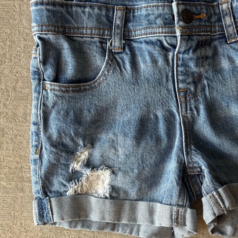 Cat & Jack Girls Denim Overall Shorts Distressed Jean Shortalls Size M 7/8 - Picture 4 of 9